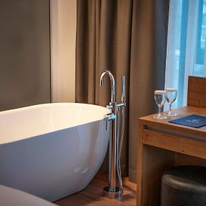 Deluxe Zimmer mit Kingsize-Bett